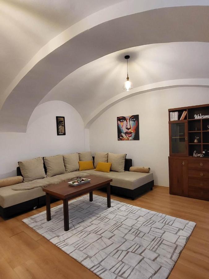 Downtown Romantic Székesfehérvár Eksteriør bilde