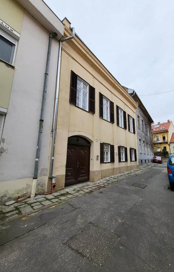 Downtown Romantic Székesfehérvár Eksteriør bilde