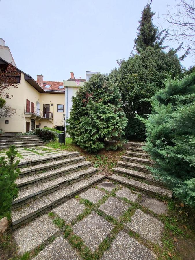 Downtown Romantic Székesfehérvár Eksteriør bilde